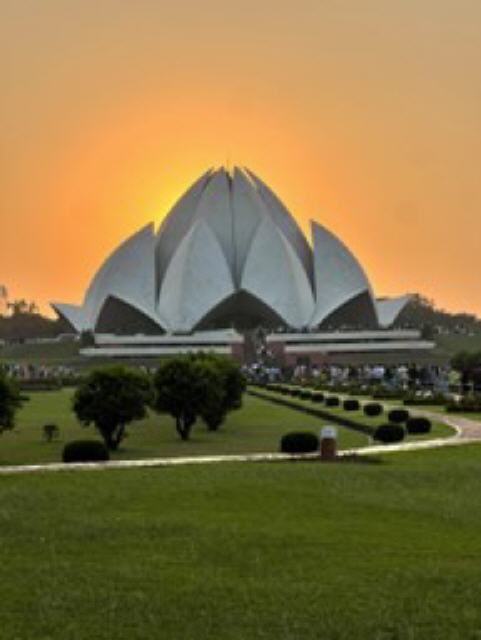 Der Bahai Tempel, auch Lotus Tempel genannt